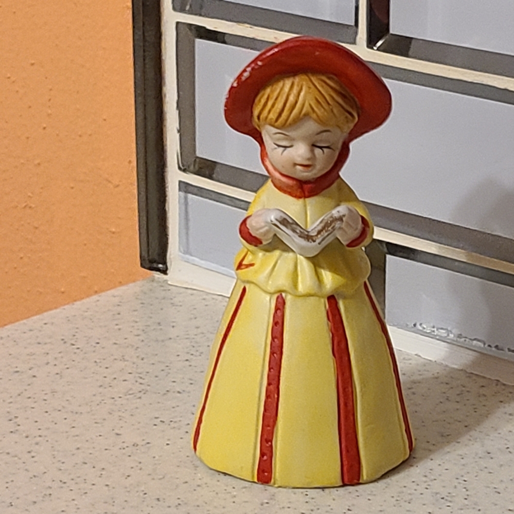 Vintage dinner Bell super cute